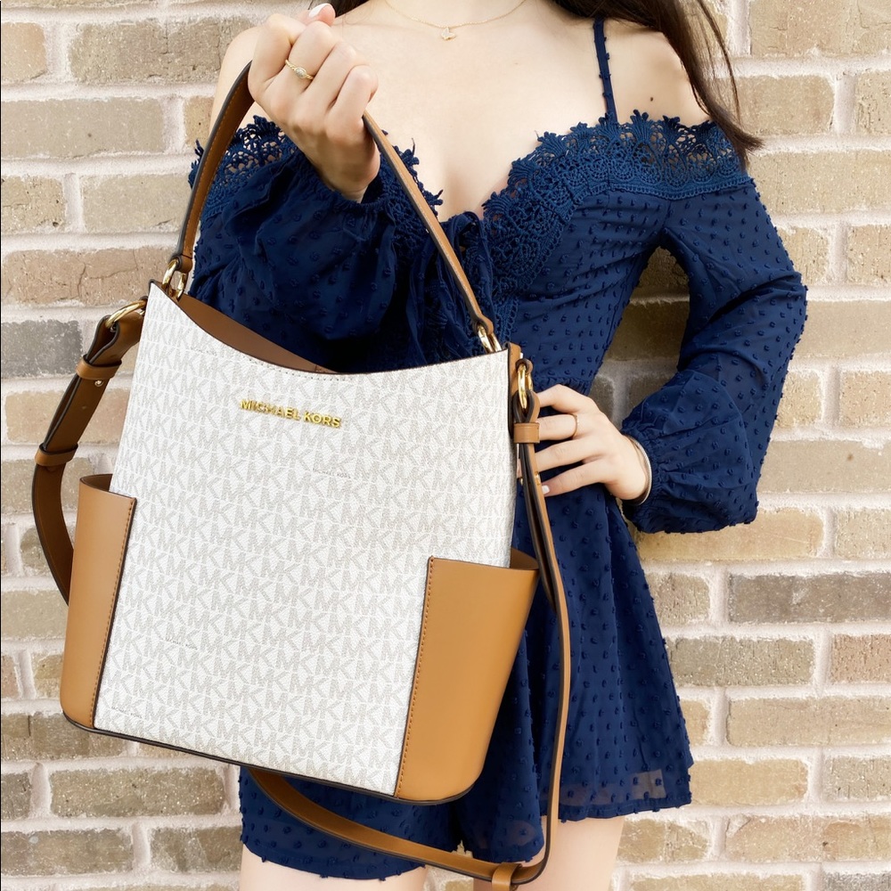 Michael kors Bucket bag crossbody vanilla - Picture 3 of 6